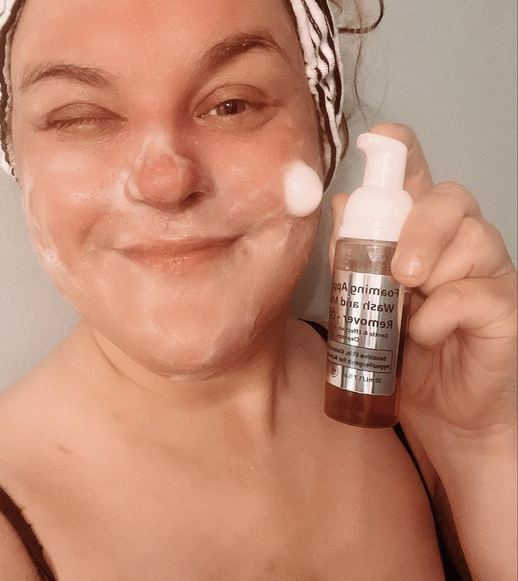 Oil-Free Foaming Face Wash for Acne-Prone Skin