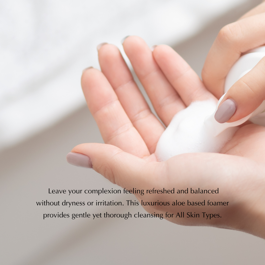 Oil-Free Foaming Face Wash for Acne-Prone Skin